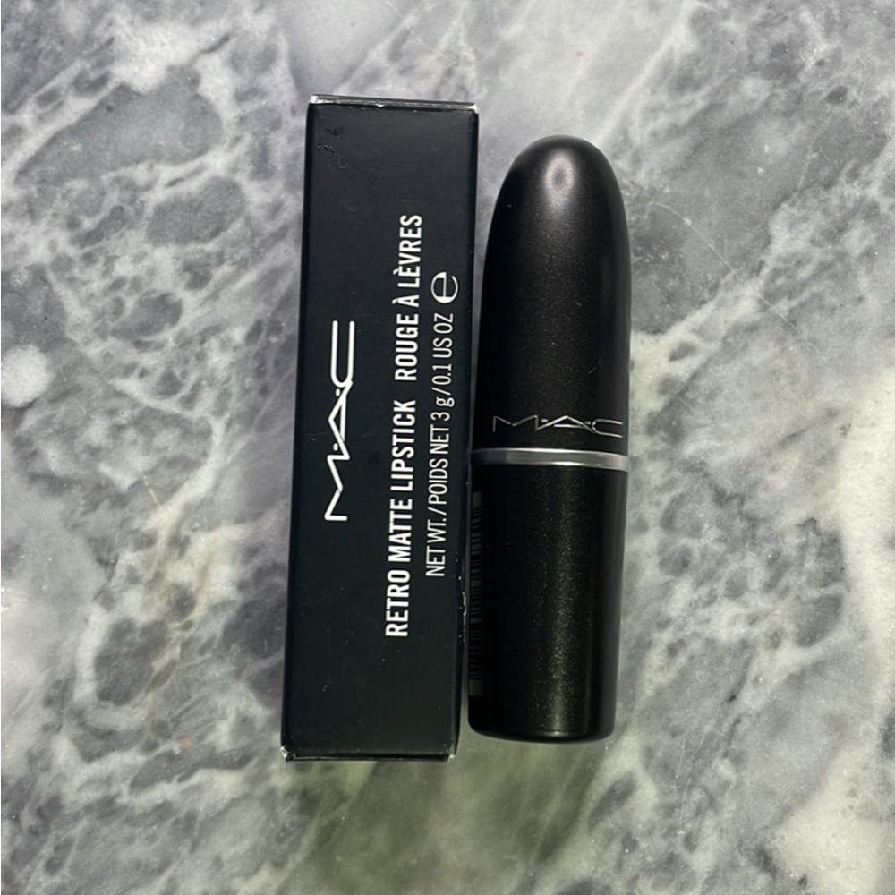Mac Cosmetics Retro Matte Lipstick Relentlessly Red